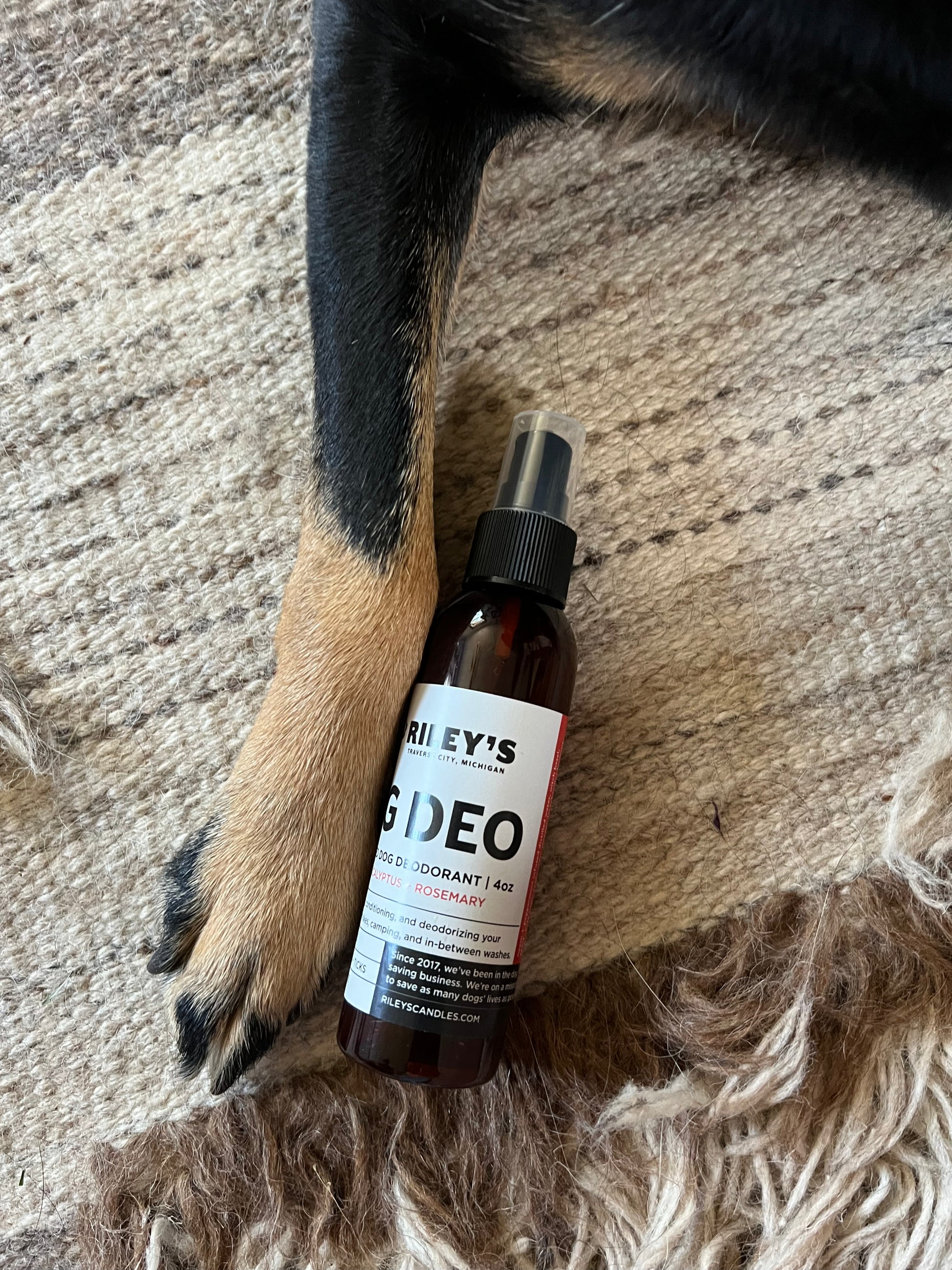 Dog deo top